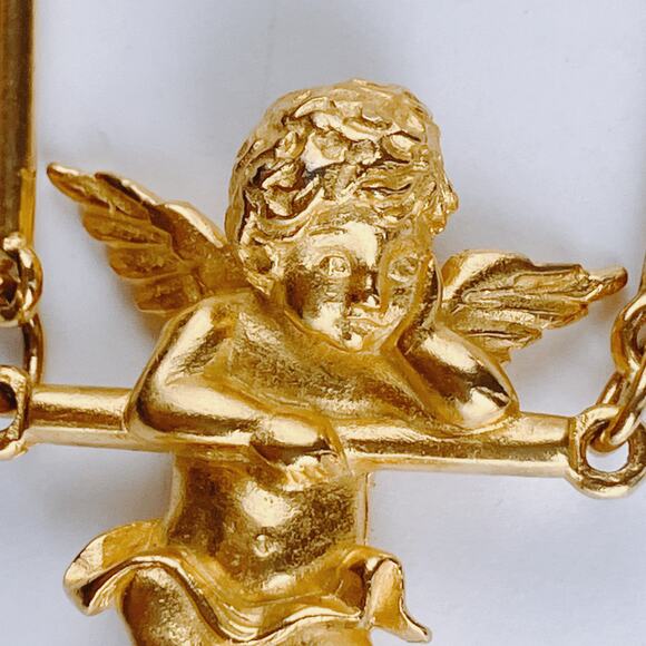VTG Signed JJ Brooch Cherub Angel on Swing Figural 1980s Gold Tone Pin - Picture 3 of 12